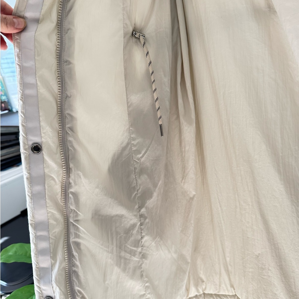 Varley Elle Light Padded Nylon Parka Nwt Light beige Small (easily fits medium) - Picture 8 of 14